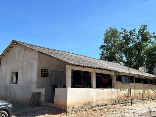 Chácara para Venda em Guaratuba, Boa Vista, 4 dormitórios, 1 suíte, 2 banheiros, 4 vagas