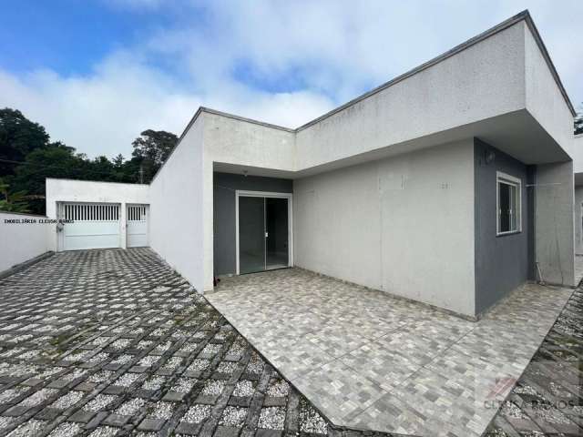 Excelente casa em condomínio no Balneário Nereidas!!