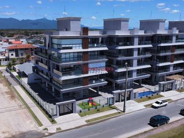 Apartamento alto padrão frente mar Matinhos PR