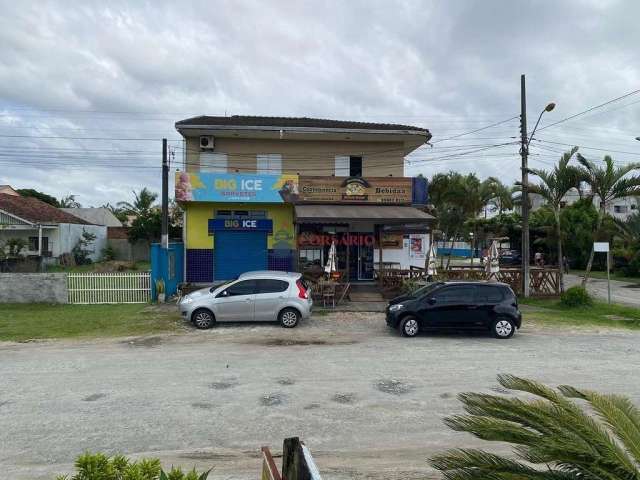 Prédio comercial e residencial em Santa Terezinha