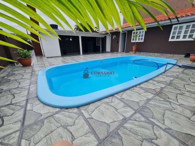 Casa com piscina a venda em Shangri-lá