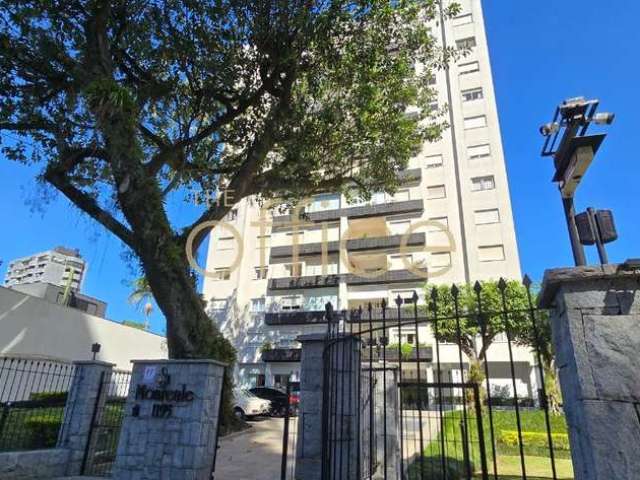 Amplo Apartamento no Centro - 189m² de Área Privativa