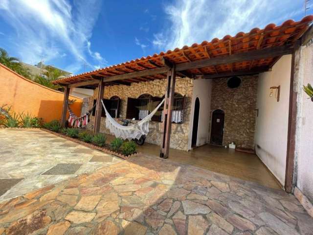 Casa com 4 quartos à venda na Rua Apucarana, 375, Ouro Preto, Belo Horizonte por R$ 1.500.000