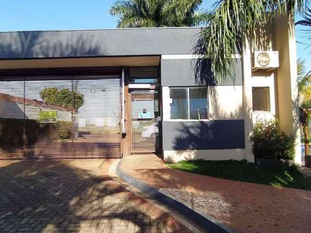 Casa no Condomínio Villa Hípica com 3 dormitórios para alugar, 137 m² por R$ 3.350 - Jardim Jóquei Club - Londrina/PR