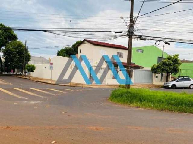 Sobrado Comercial para Venda em Londrina, Leonor, 1 dormitório, 1 suíte