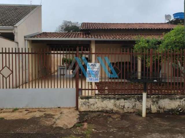 Casa para Venda em Londrina, Jardim Espérança, 3 dormitórios, 1 suíte, 2 banheiros, 1 vaga