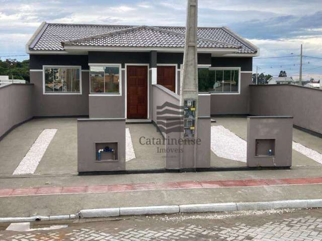 Casa com 2 dormitórios à venda, 50 m² por R$ 268.000 - Caminho Novo - Palhoça/SC