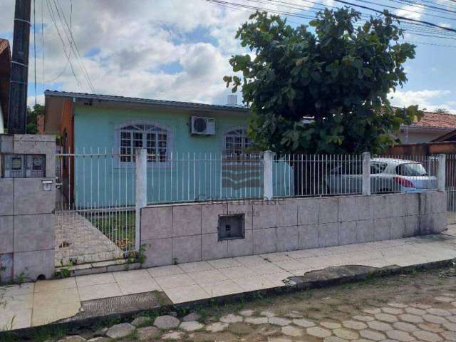 Casa com 4 dormitórios à venda, 162 m² por R$ 400.000 - Serraria - São José/SC