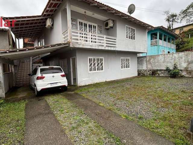 Casa para alugar no bairro Acaraí - São Francisco do Sul/SC