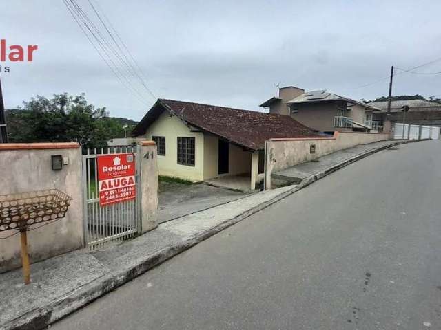 Casa disponível para Locação com 04 quartos + 02 banheiros no bairro Paulas em São Francisco do Sul/SC