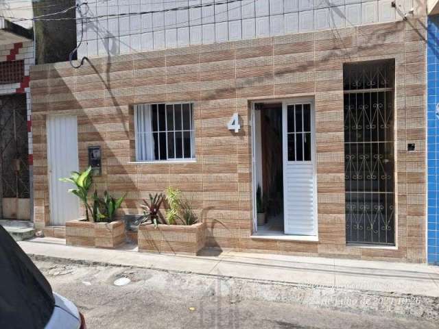 Casa terrea com edícula, área total 141,52 m² dividido em 4/4, uma suíte master closet, área gourmet, piscina, reformada vender Vila Rui Barbosa Salva