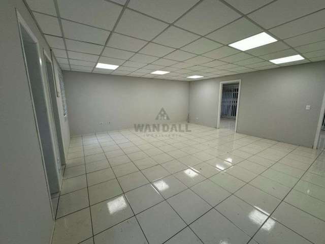 Linda sala comercial disponível pra locação