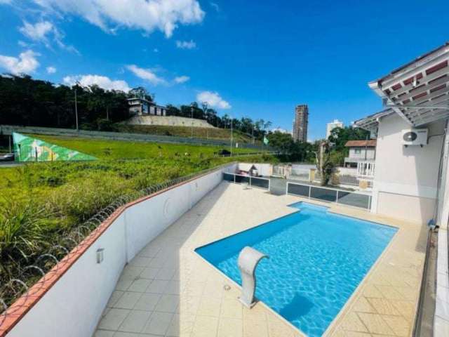 Casa com 3 quartos à venda no Velha, Blumenau , 365 m2 por R$ 1.250.000