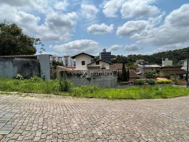 Terreno à venda no Garcia, Blumenau , 411 m2 por R$ 320.000