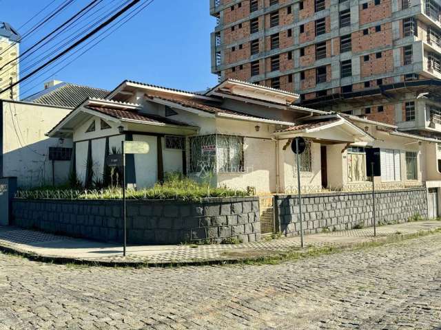 Casa comercial com 2 salas para alugar no Victor Konder, Blumenau , 444 m2 por R$ 9.000