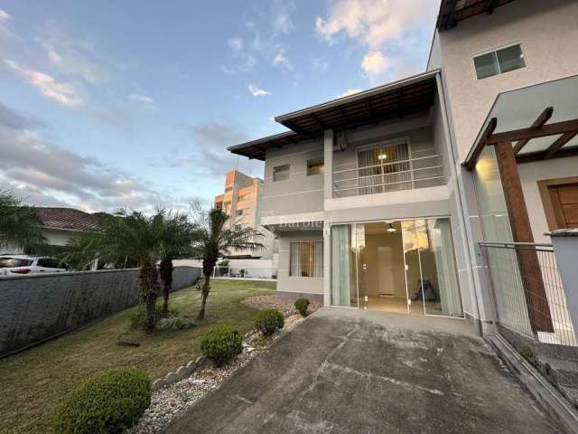 Casa com 3 quartos à venda no Salto Weissbach, Blumenau , 140 m2 por R$ 799.000