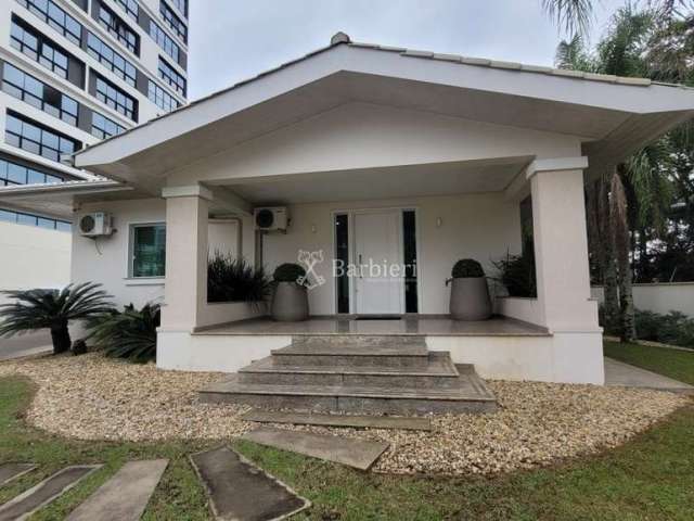 Casa comercial com 6 salas para alugar no Itoupava Seca, Blumenau , 276 m2 por R$ 18.000