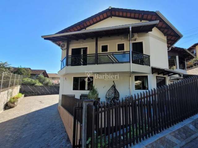 Casa com 6 quartos à venda no Garcia, Blumenau , 336 m2 por R$ 1.100.000