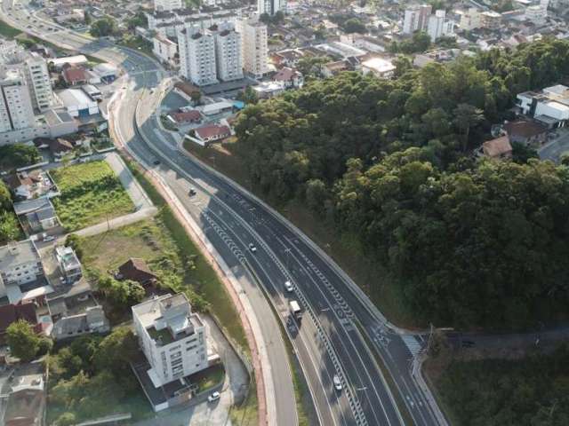 Terreno à venda no Velha, Blumenau , 1532 m2 por R$ 1.740.000