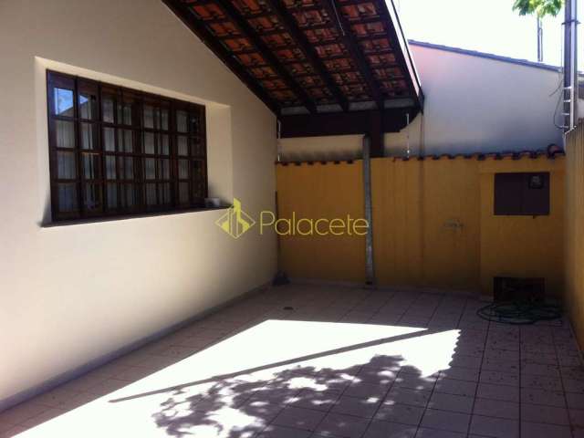 Casa à venda 3 Quartos, 1 Suite, 3 Vagas, 300M², Vila Rica, Pindamonhangaba - SP