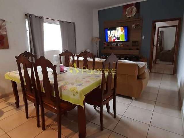 Casa à venda 3 Quartos, 1 Suite, 4 Vagas, 157.5M², Jardim Santana, Tremembé - SP