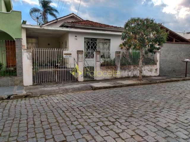 Casa à venda 3 Quartos, 1 Vaga, 250M², Jardim Boa Vista, Pindamonhangaba - SP