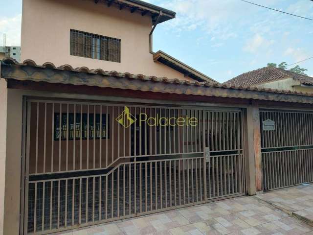 Casa à venda 3 Suites, 2 Vagas, 300M², Crispim, Pindamonhangaba - SP