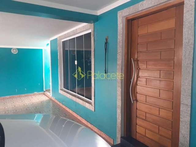 Casa à venda 3 Quartos, 3 Vagas, 250M², Abaete, Taubaté - SP