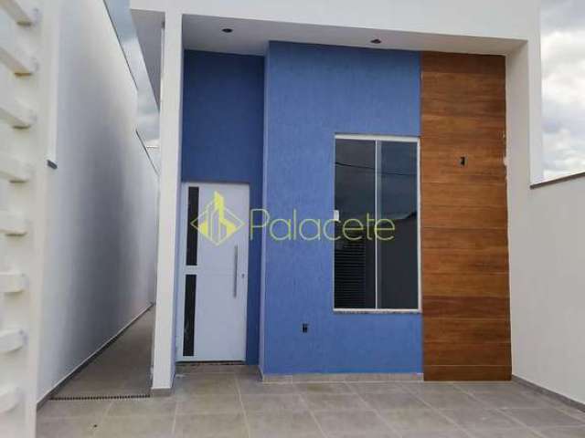 Casa à venda 2 Quartos, 1 Suite, 2 Vagas, Residencial e Comercial Portal dos Eucaliptos, Pindamonha