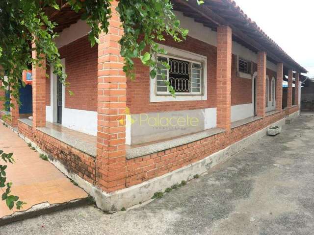 Casa à venda 3 Quartos, 2 Vagas, 400M², Campo Alegre, Pindamonhangaba - SP