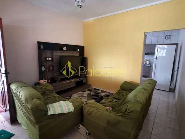 Casa à venda 2 Quartos, 1 Suite, 2 Vagas, 125M², Mombaça, Pindamonhangaba - SP