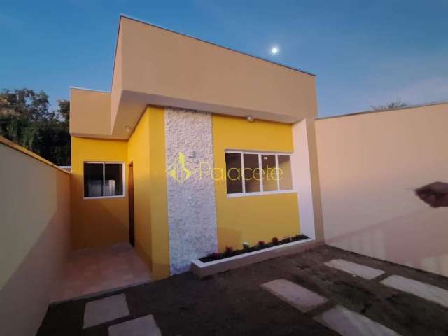 Casa à venda 2 Quartos, 1 Suite, 2 Vagas, 143M², Residencial Estoril, Taubaté - SP