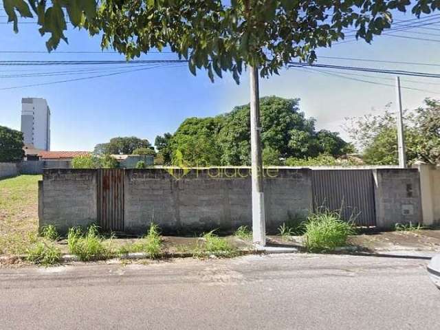 Oportunidade Única: Terreno Plano de 720m² no Residencial Dr. Lessa, Ideal para Construir a Casa do