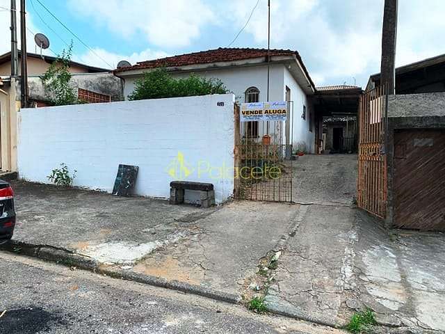 Casa à venda 3 Quartos, 1 Suite, 2 Vagas, 250M², Residencial e Comercial Cidade Jardim, Pindamonhan