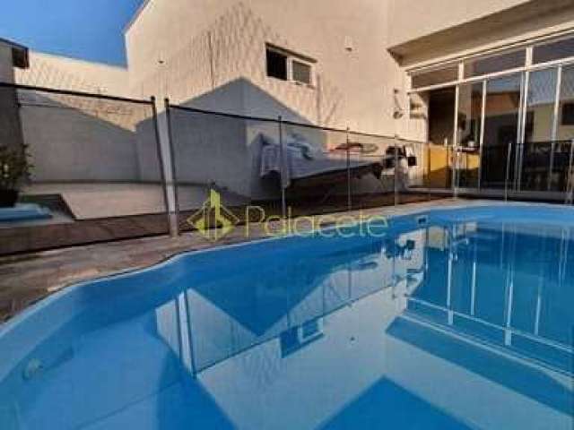 Casa à venda 3 Quartos, 1 Suite, 4 Vagas, 250M², Piracangaguá, Taubaté - SP