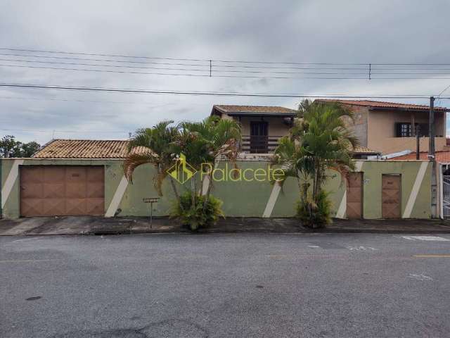 Casa à venda 3 Quartos, 1 Suite, 2 Vagas, 500M², Residencial Mombaça, Pindamonhangaba - SP