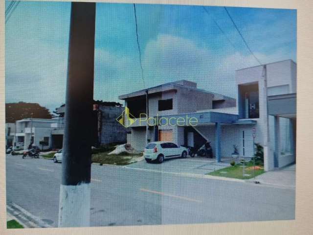 Casa à venda 4 Quartos, 1 Suite, 3 Vagas, 300M², Água Preta, Pindamonhangaba - SP | Casa em Condomi