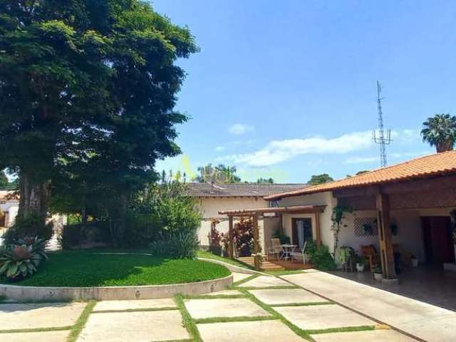 Casa à venda 4 Quartos, 4 Suites, 4 Vagas, 450M², Socorro, Pindamonhangaba - SP | VILLAGE PAINEIRAS