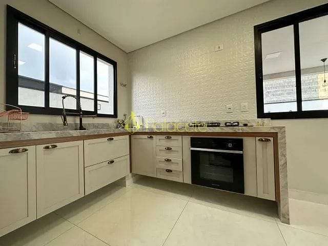 Casa à venda 4 Quartos, 1 Suite, 2 Vagas, 307M², Jardim Marlene Miranda, Taubaté - SP | Cyrela Land