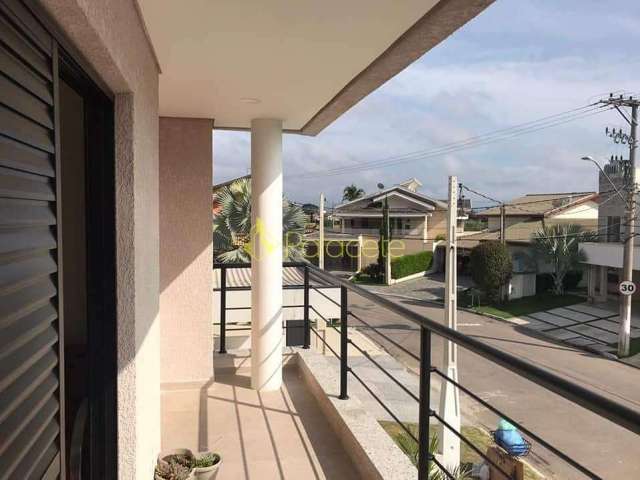 Casa à venda 3 Quartos, 3 Suites, 4 Vagas, 267M², Centro, Tremembé - SP