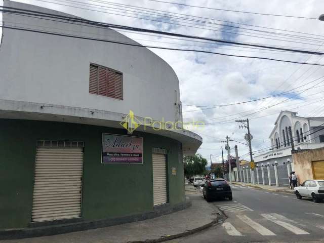 Comercial à venda 2 Quartos, 2 Vagas, 140M², Maria Áurea, Pindamonhangaba - SP