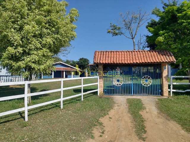 Chácara à venda 1 Quarto, 1 Suite, 13700M², Vila Menino Jesus, Caçapava - SP