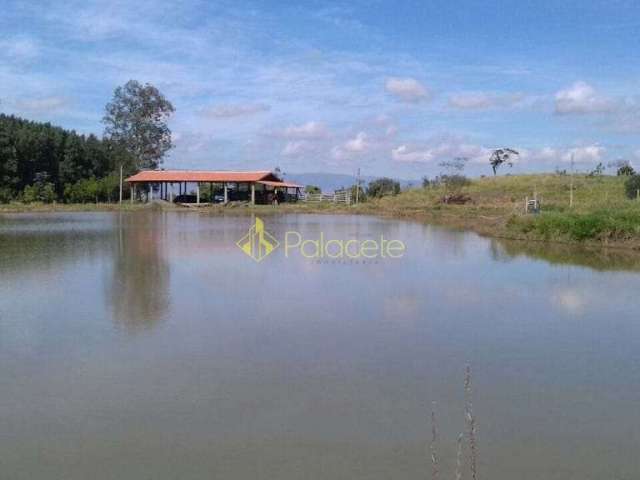 Chácara à venda 3 Quartos, 1 Suite, 1 Vaga, 96000M², Rio a cima, Guaratinguetá - SP