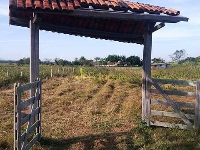 Chácara à venda 2000M², Cruz Pequena, Pindamonhangaba - SP