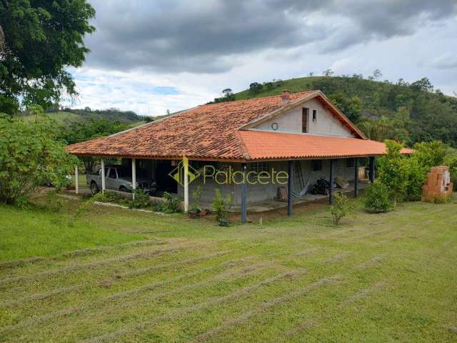 Chácara à venda 3 Quartos, 1 Suite, 20 Vagas, 24000M², Registro, Taubaté - SP