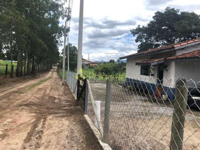 Chácara à venda 2 Quartos, 2 Vagas, 1210M², Bom Sucesso, Pindamonhangaba - SP