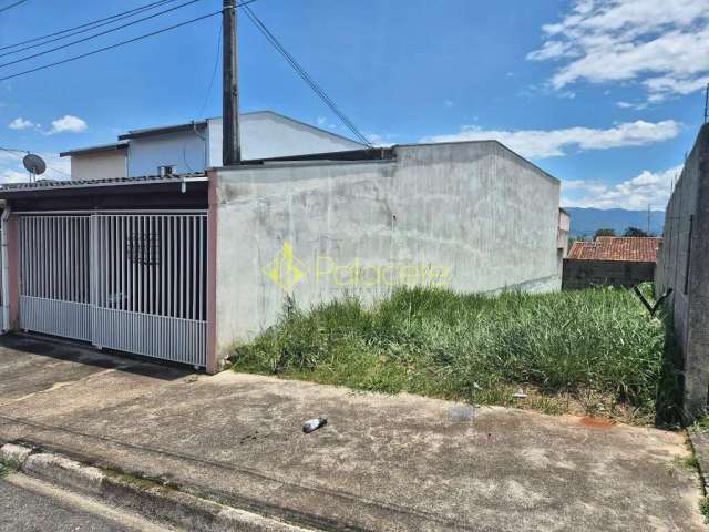 Terreno em Localização Central no Bairro Mombaça, Próximo a Escola, Mercado e Centro Comunitário, I