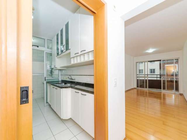 Apartamento com 3 quartos  para alugar, 74.50 m2 por R$2600.00  - Cabral - Curitiba/PR