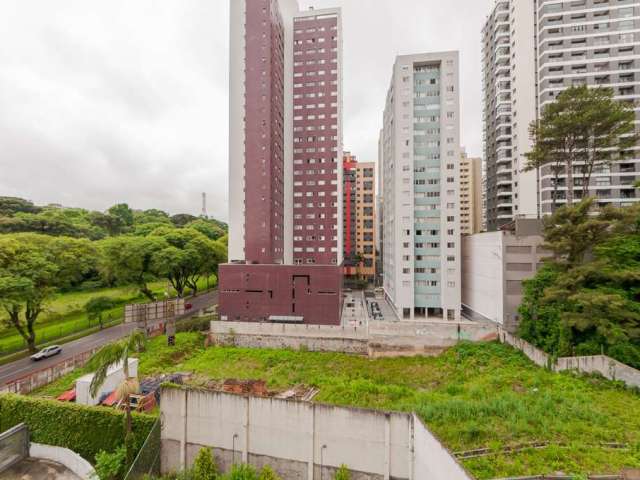 Apartamento com 2 quartos  para alugar, 115.00 m2 por R$2600.00  - Bigorrilho - Curitiba/PR