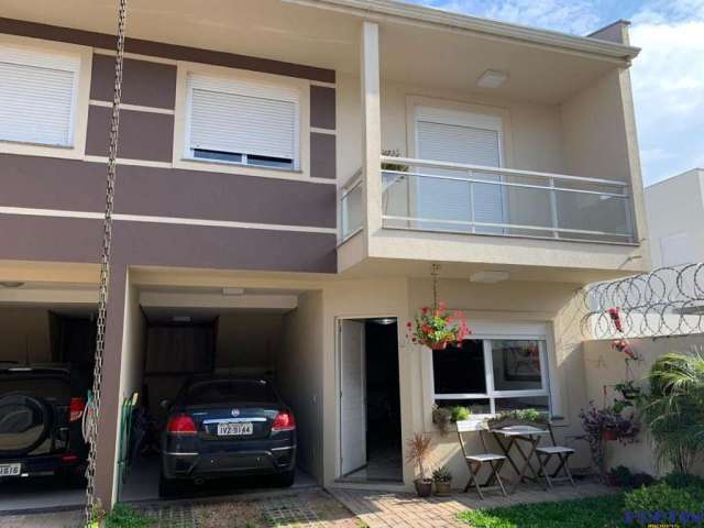 Fortin vende sobrado semi-mobiliado em Ana Rech Vila Alpina.